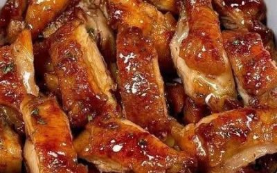 Kipgerecht met honing