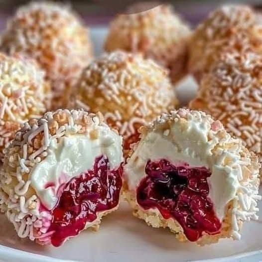Foietaj cu cremă de fructe de pădure