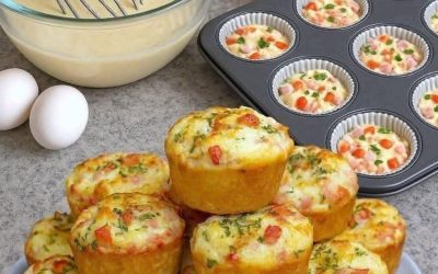 Rețetă de brioșe cu omletă cu legume pentru copii