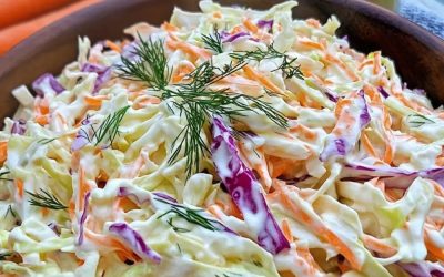 Mănânc această salată zi și noapte și slăbesc repede – are puține calorii și este incredibil de gustoasă.