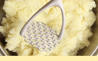 Cel mai bine păstrat secret pentru un piure de cartofi cremos și delicios (NU este lapte!)